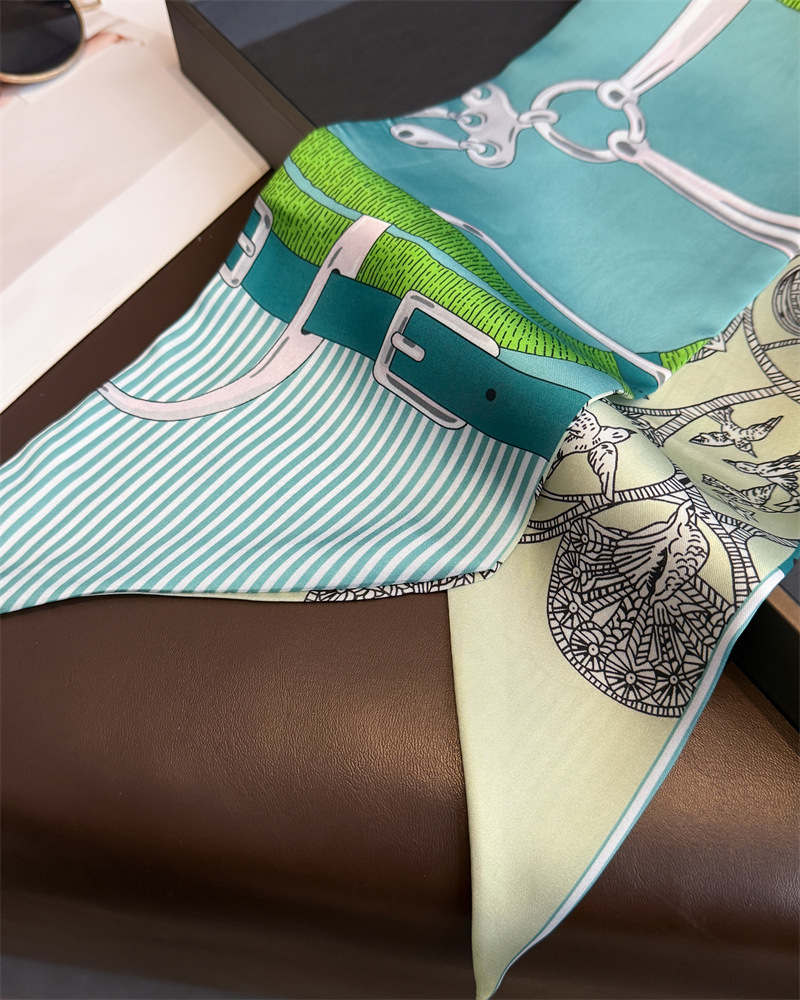 Women's Double-sided Print Sil – Ascot Neck Scarf recenzja i cena