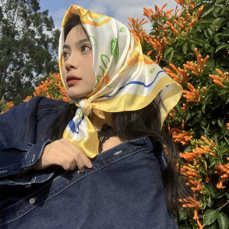 70cm Square Lemon Print Yellow – Ascot Neck Scarf recenzja i cena