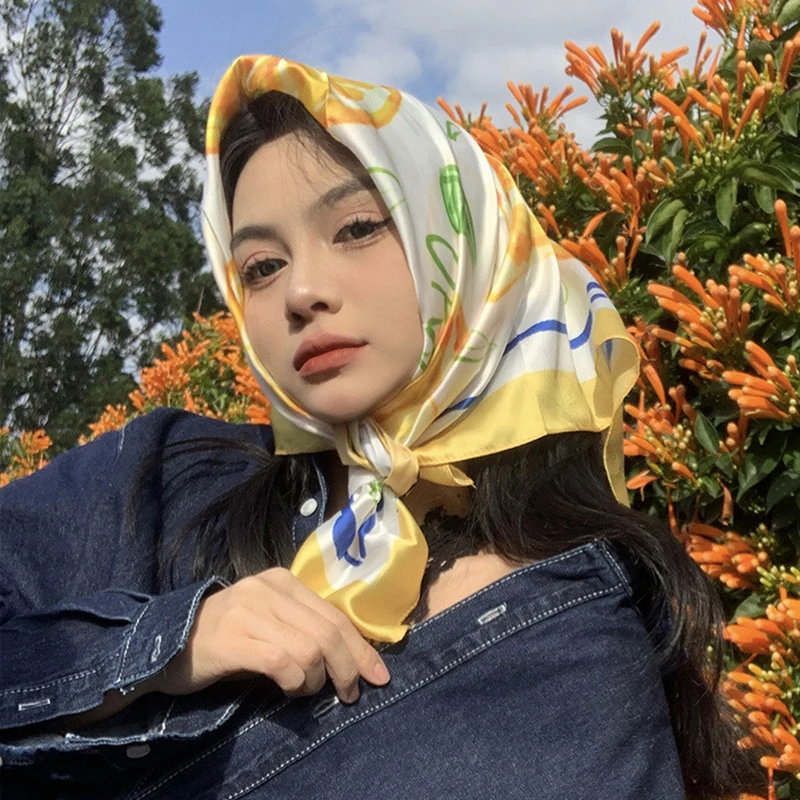 70cm Square Lemon Print Yellow – Ascot Neck Scarf recenzja i cena