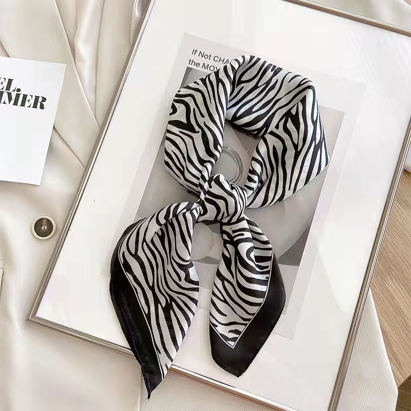 New Fashion Zebra Printed Squa – Ascot Neck Scarf recenzja i cena