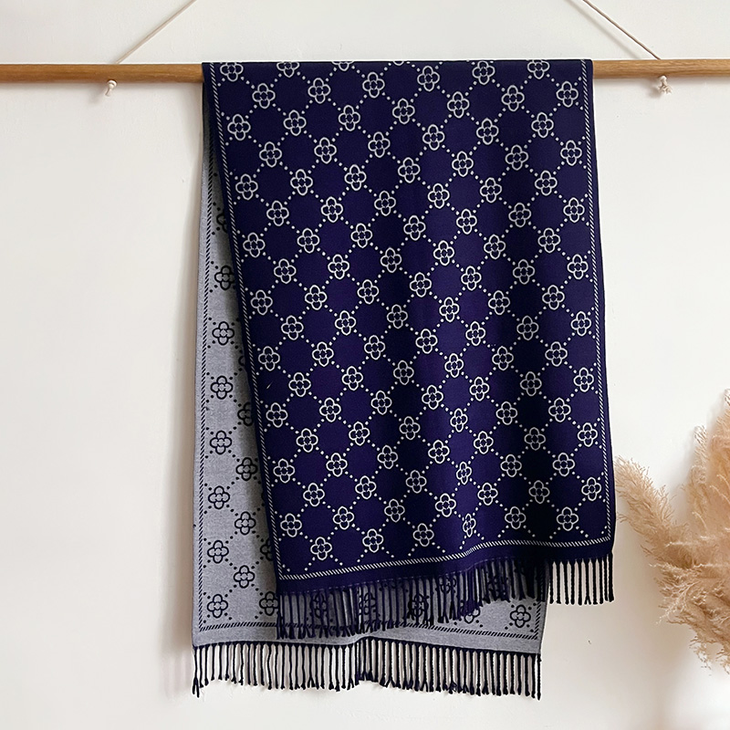 Brands Jacquard Design Winter  – Woven Scarf Blanket recenzja i cena